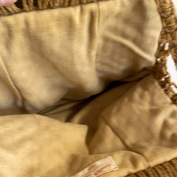 Vtg 70s handmade Boho Raffia bag.Beautiful unique bag.There is damage on strap. - Picture 7 of 10